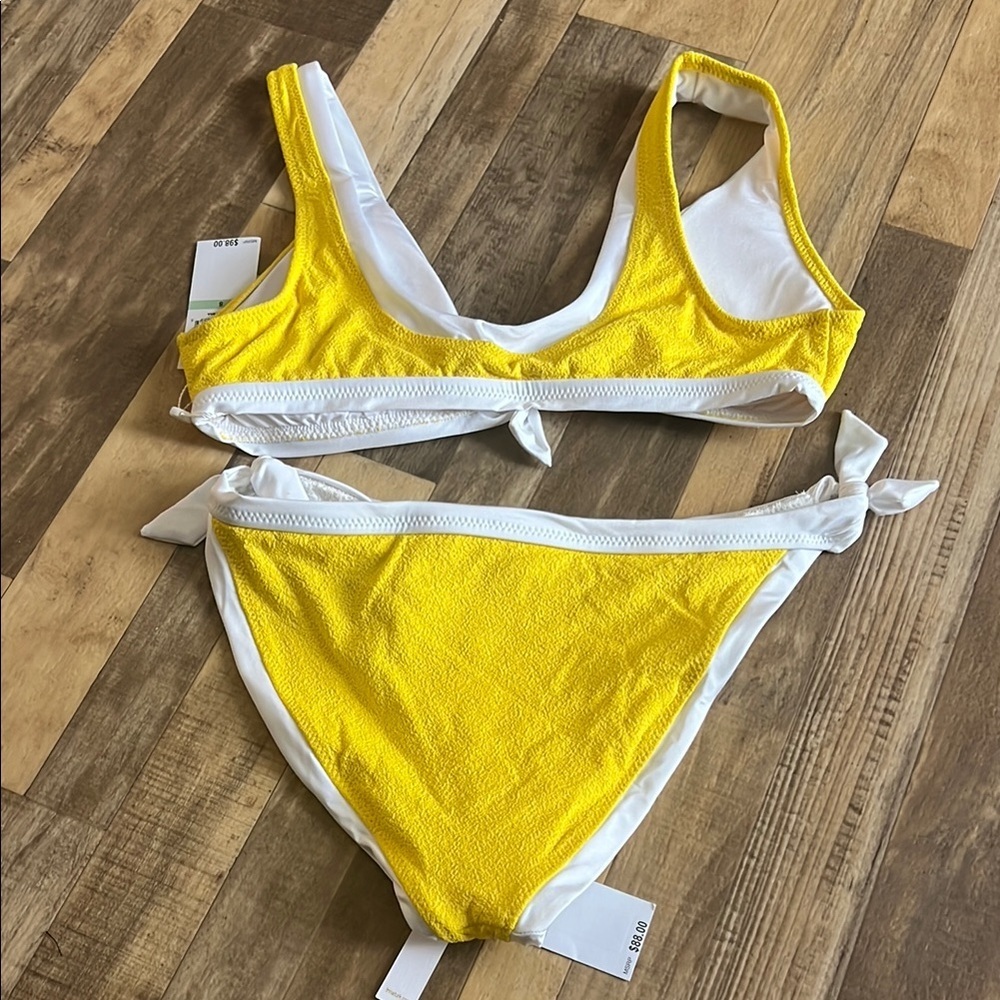 Trina Turk 
Courtside Banded Bralette Bikini set size 8 - Picture 6 of 8